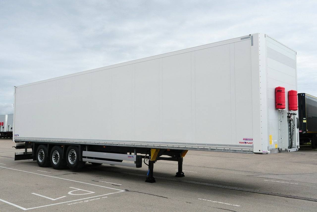 Schmitz Cargobull SKO/SBO 24 ZURRLEISTE / ZURRINGE / LIFTACHSE - Closed box semi-trailer: picture 3 Schmitz Cargobull SKO/SBO 24 ZURRLEISTE / ZURRINGE / LIFTACHSE - Closed box semi-trailer: picture 3