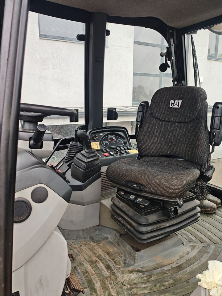 CATERPILLAR 444F - Backhoe loader: picture 5 CATERPILLAR 444F - Backhoe loader: picture 5