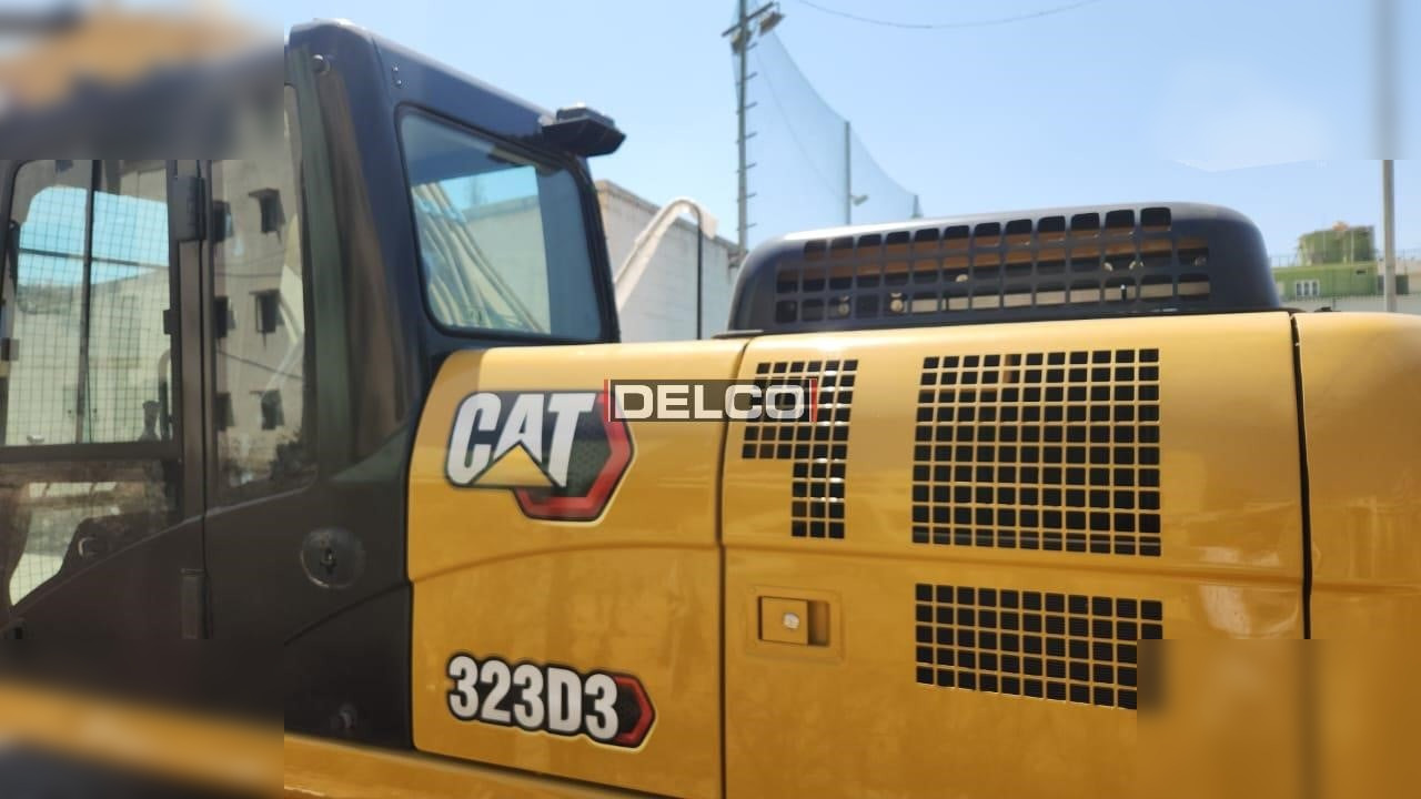 CATERPILLAR 323D3 - Crawler excavator: picture 5 CATERPILLAR 323D3 - Crawler excavator: picture 5