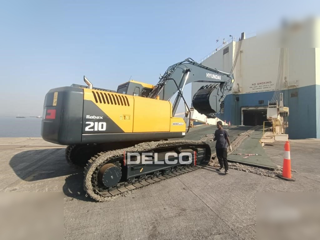 HYUNDAI ROBEX 210 - Crawler excavator: picture 3 HYUNDAI ROBEX 210 - Crawler excavator: picture 3