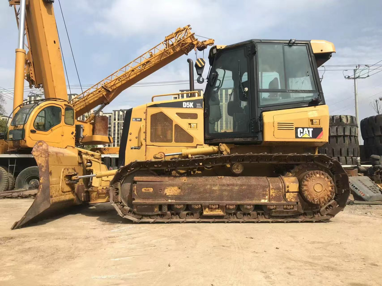 CAT D5K - Bulldozer: picture 1 CAT D5K - Bulldozer: picture 1