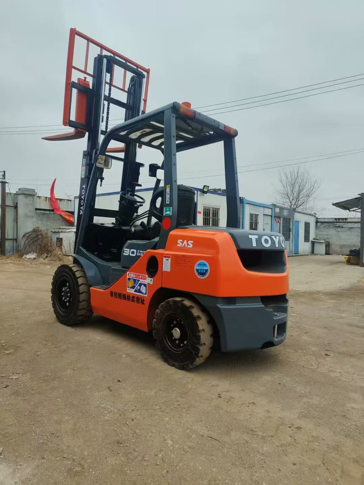 Toyota SAS30 - Scissor lift: picture 5 Toyota SAS30 - Scissor lift: picture 5