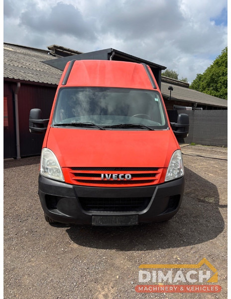 Iveco Daily 35C L2H2 85kW Dubbellucht, double air tyres - Panel van: picture 4 Iveco Daily 35C L2H2 85kW Dubbellucht, double air tyres - Panel van: picture 4