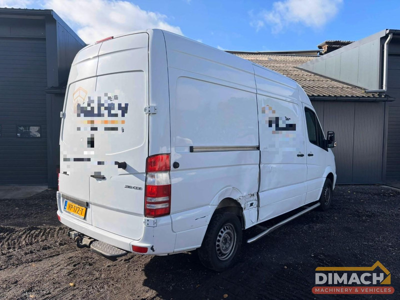 Mercedes-Benz Sprinter  Sprinter 216 L2H2 trekhaak , accident - unfall - rechterkant flink plaatschade, technisch perfect - Small van: picture 2 Mercedes-Benz Sprinter  Sprinter 216 L2H2 trekhaak , accident - unfall - rechterkant flink plaatschade, technisch perfect - Small van: picture 2