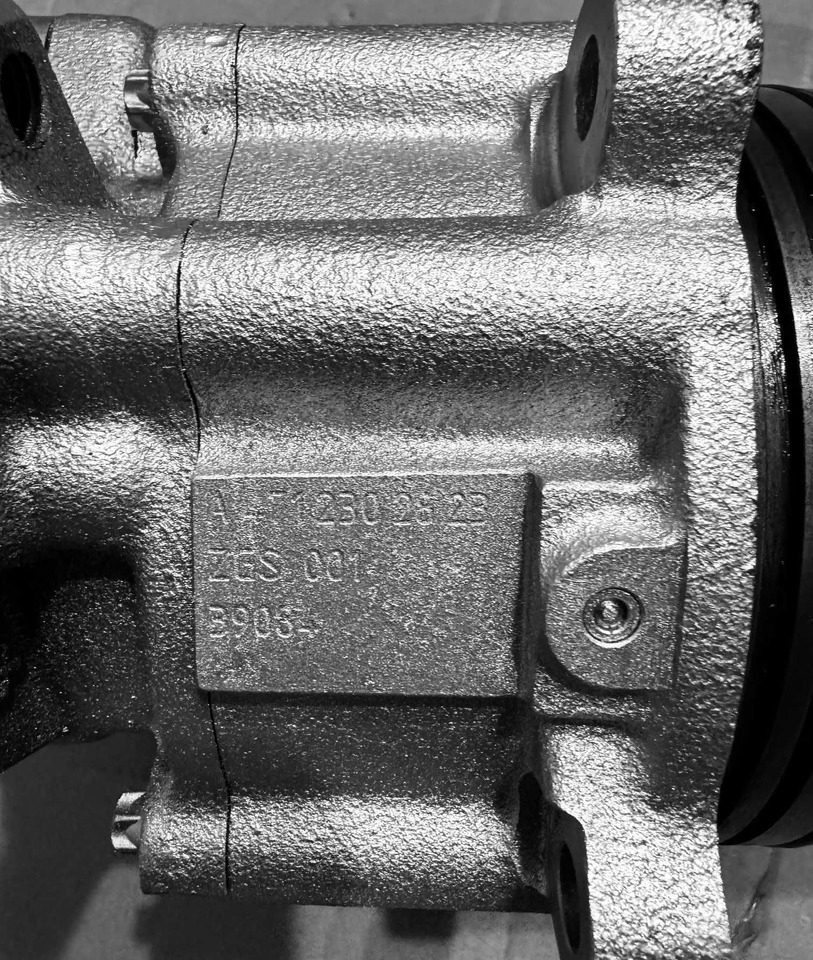 Mercedes PRZYSTAWKA odbioru mocy PTO pompy hydrauliki Setra Class 470 - Engine: picture 5 Mercedes PRZYSTAWKA odbioru mocy PTO pompy hydrauliki Setra Class 470 - Engine: picture 5