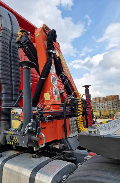 Volvo FH12 420 - Tractor unit: picture 5 Volvo FH12 420 - Tractor unit: picture 5