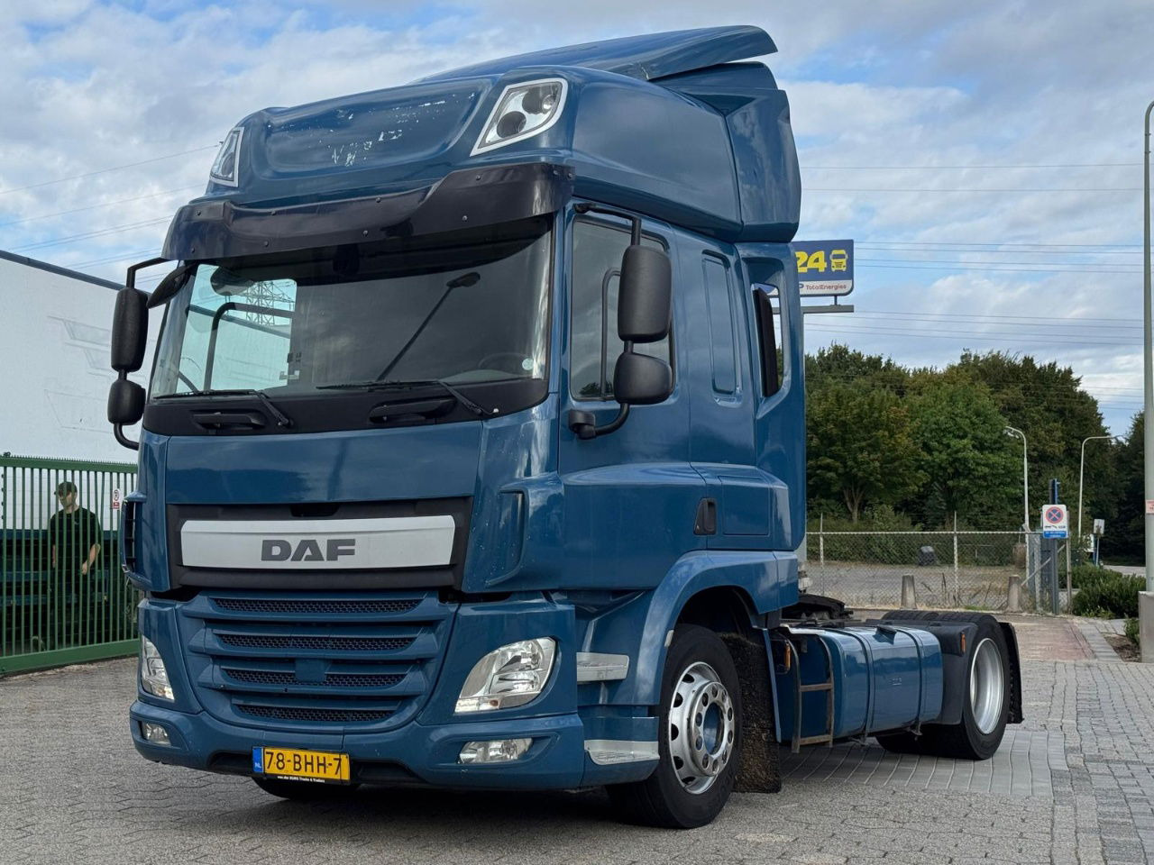 DAF CF 400 / Bj. 2016 / Euro 6 / Automaat - Tractor unit: picture 1 DAF CF 400 / Bj. 2016 / Euro 6 / Automaat - Tractor unit: picture 1