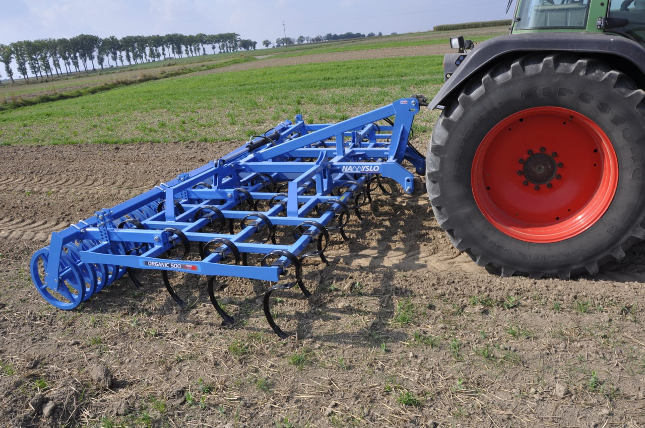 Namyslo Saatbettbereitung / Seedbed preparation / Combiné de préparation / Unidad de cultivo ecológico de poca profundidad / Unità di coltivazione biologica a bassa profondità / Agregat do płytkiej uprawy 5 - Cultivator: picture 3 Namyslo Saatbettbereitung / Seedbed preparation / Combiné de préparation / Unidad de cultivo ecológico de poca profundidad / Unità di coltivazione biologica a bassa profondità / Agregat do płytkiej uprawy 5 - Cultivator: picture 3