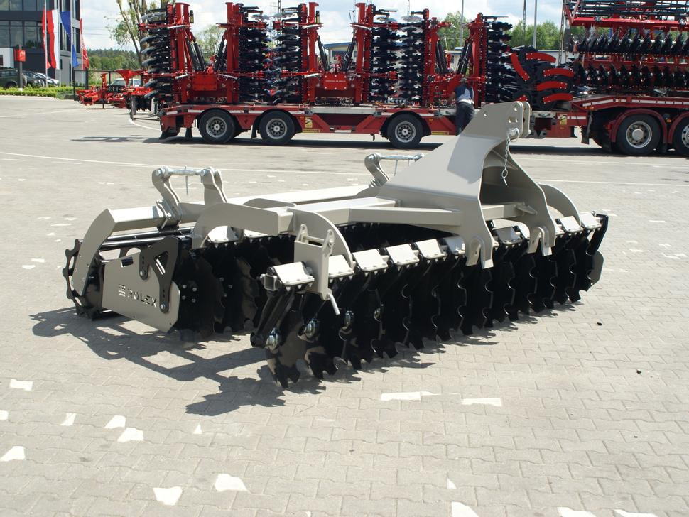 ROLEX Scheibenegge / Disc harrow / Dechaumeur à disques / Erpice a dischi / Дисковая борона / Brona talerzowa 3 m - Disc harrow: picture 5 ROLEX Scheibenegge / Disc harrow / Dechaumeur à disques / Erpice a dischi / Дисковая борона / Brona talerzowa 3 m - Disc harrow: picture 5