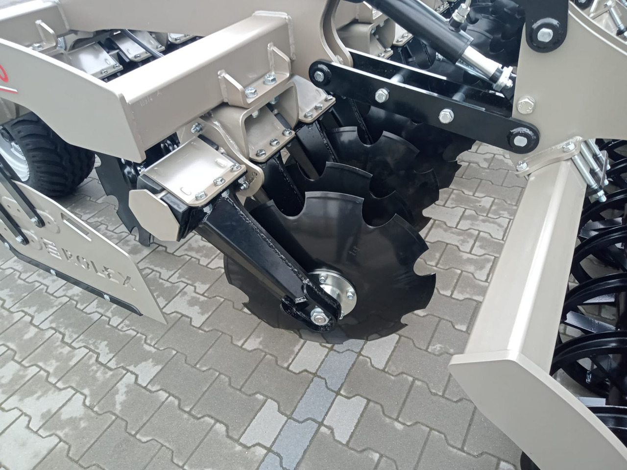 Lease a ROLEX Scheibenegge / Disc harrow / Dechaumeur à disques / Erpice a dischi / Grada de discos /Дисковая борона / Brona talerzowa 8 m ROLEX Scheibenegge / Disc harrow / Dechaumeur à disques / Erpice a dischi / Grada de discos /Дисковая борона / Brona talerzowa 8 m: picture 33