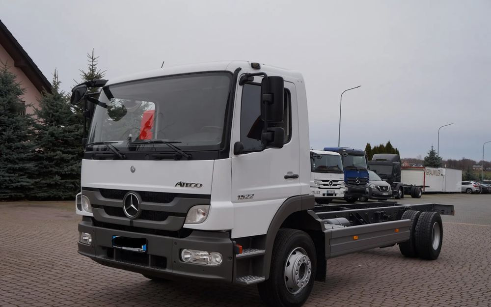 Mercedes-Benz ATEGO 1522 EURO 5 RAMA DO ZABUDOWY 1524 - Cab chassis truck: picture 2 Mercedes-Benz ATEGO 1522 EURO 5 RAMA DO ZABUDOWY 1524 - Cab chassis truck: picture 2