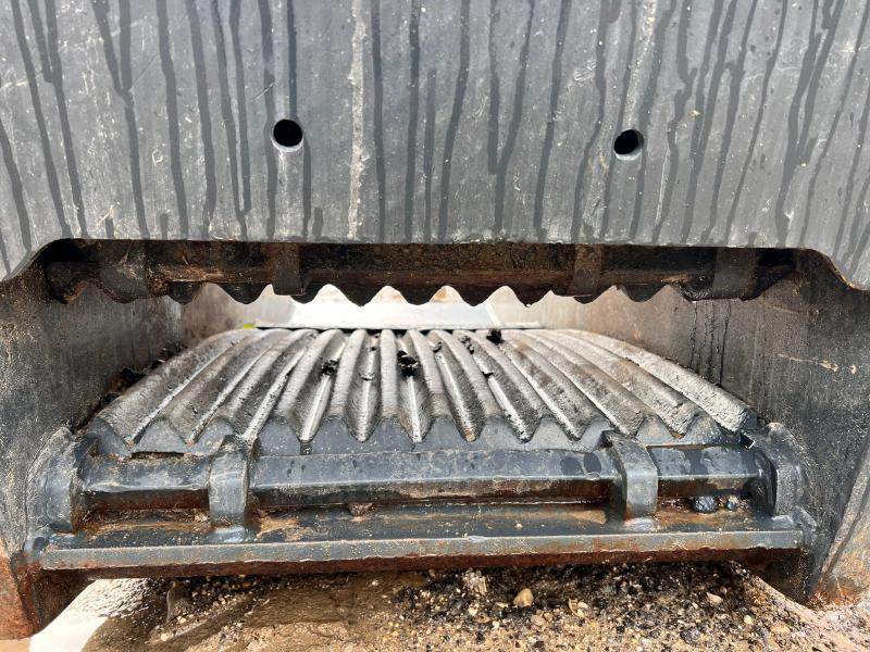 Excavator bucket Godet concasseur MB BF60 pour pelle de 10t à 20t (Net de TVA): picture 8 Excavator bucket Godet concasseur MB BF60 pour pelle de 10t à 20t (Net de TVA): picture 8