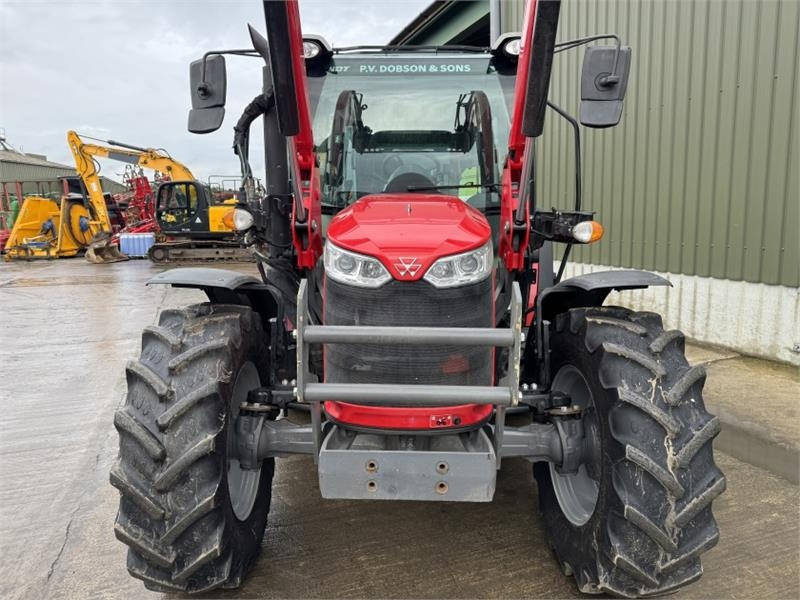 Massey Ferguson 4710 c/w FL.3522 Loader **Low Hours** - Farm tractor: picture 5 Massey Ferguson 4710 c/w FL.3522 Loader **Low Hours** - Farm tractor: picture 5