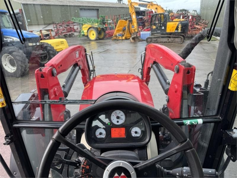 Farm tractor Massey Ferguson 4710 c/w FL.3522 Loader **Low Hours**: picture 19