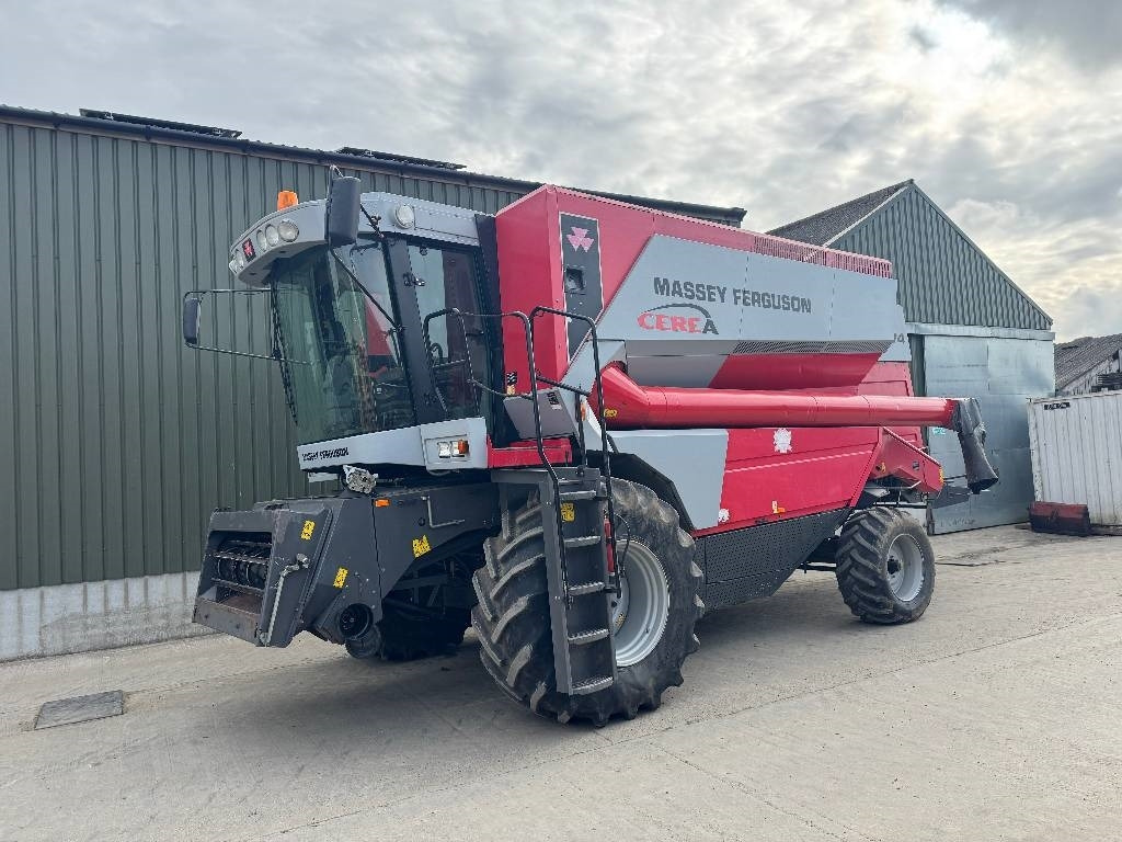 Massey Ferguson Cerea 7274 Rotary Seperator c/w 22ft Header - Combine harvester: picture 1 Massey Ferguson Cerea 7274 Rotary Seperator c/w 22ft Header - Combine harvester: picture 1