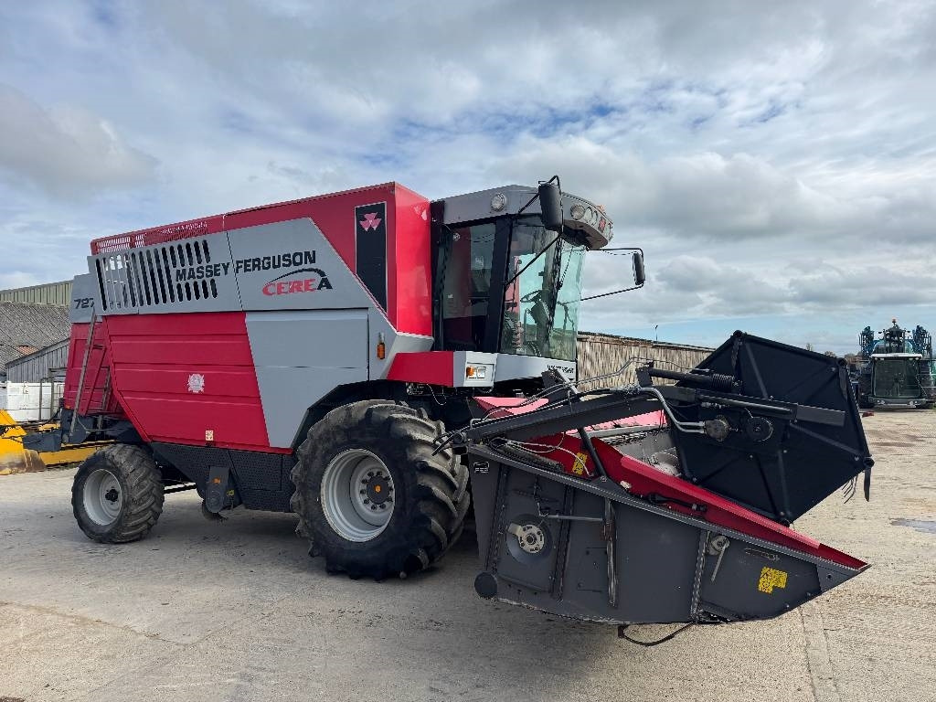 Massey Ferguson Cerea 7274 Rotary Seperator c/w 22ft Header - Combine harvester: picture 3 Massey Ferguson Cerea 7274 Rotary Seperator c/w 22ft Header - Combine harvester: picture 3