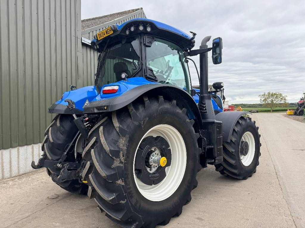 New Holland T7.300 Autocommand - Farm tractor: picture 4 New Holland T7.300 Autocommand - Farm tractor: picture 4