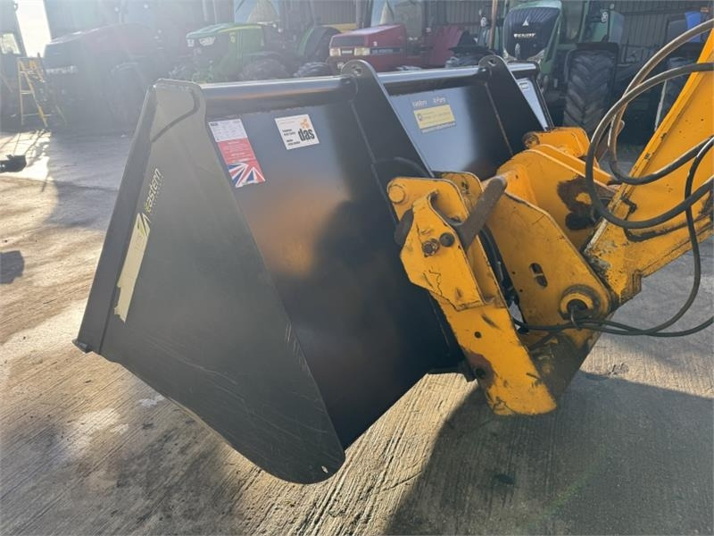 X Form Grain Bucket - Telescopic handler: picture 3 X Form Grain Bucket - Telescopic handler: picture 3