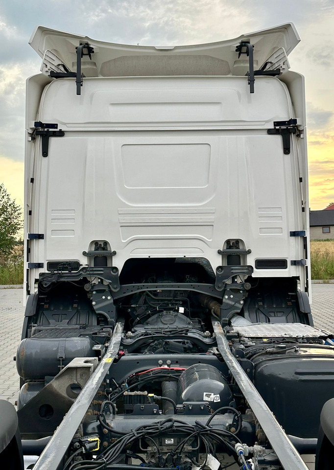 SCANIA P220 / RAMA DO ZABUDOWY / ROZSTAW OSI 3.90 M / SILNIK 6 / WYWROTKA / BECZKA / HAKOWIEC / UTRZYMANIE DRÓG / AUTOMAT / 2019 ROK / NISKI PRZEBIEG - Cab chassis truck: picture 5 SCANIA P220 / RAMA DO ZABUDOWY / ROZSTAW OSI 3.90 M / SILNIK 6 / WYWROTKA / BECZKA / HAKOWIEC / UTRZYMANIE DRÓG / AUTOMAT / 2019 ROK / NISKI PRZEBIEG - Cab chassis truck: picture 5