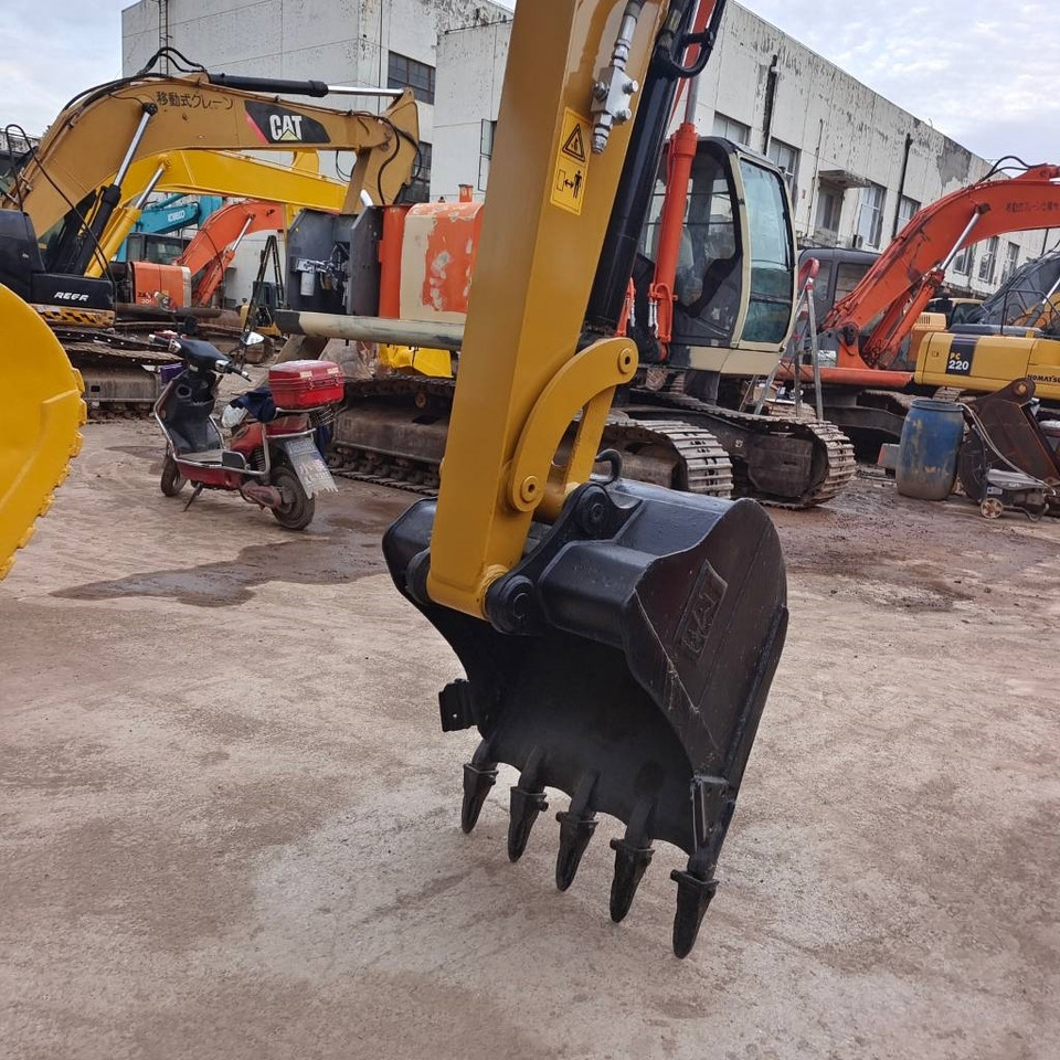 CAT 305.5 E - Mini excavator: picture 3 CAT 305.5 E - Mini excavator: picture 3