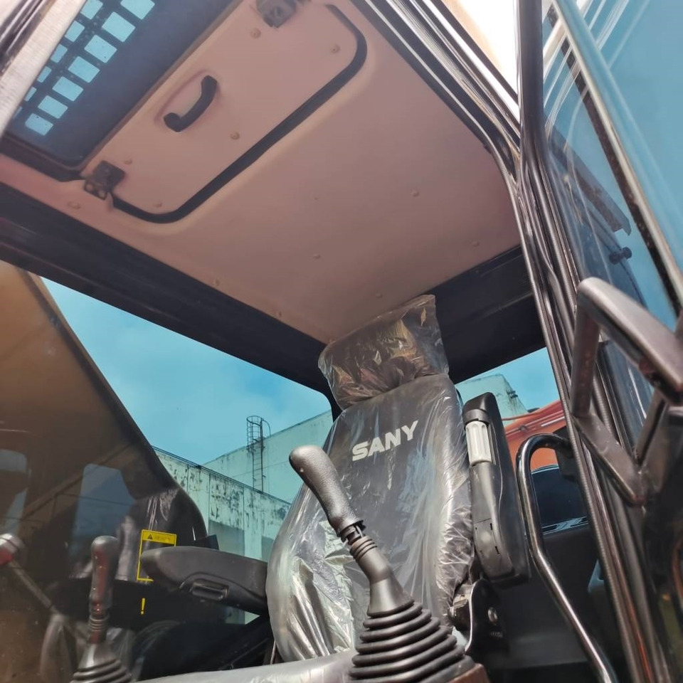 Sany SY 235 H - Crawler excavator: picture 4 Sany SY 235 H - Crawler excavator: picture 4