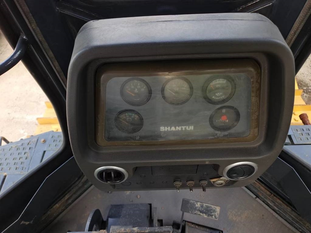 Bulldozer Shantui SD 32: picture 10
