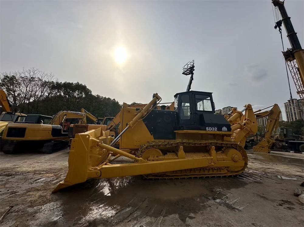 Shantui SD 32 - Bulldozer: picture 2 Shantui SD 32 - Bulldozer: picture 2