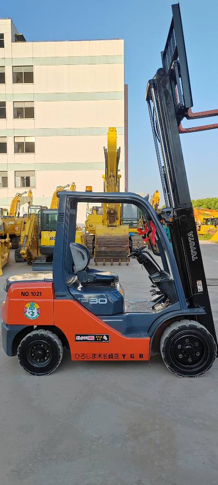 Toyota FD30 - Diesel forklift: picture 3 Toyota FD30 - Diesel forklift: picture 3