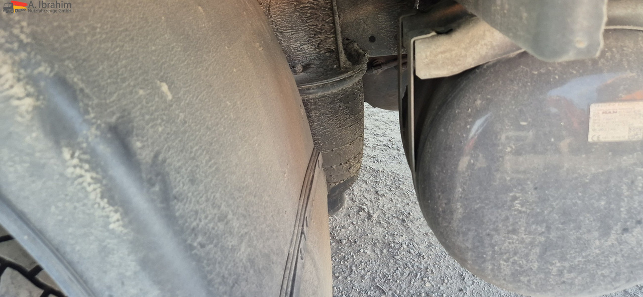 MAN TGL 8.160 4x2 Brotkoffer mit Kühlfach nicht fahrbereit ! nicht rollfähig - Refrigerated van: picture 4 MAN TGL 8.160 4x2 Brotkoffer mit Kühlfach nicht fahrbereit ! nicht rollfähig - Refrigerated van: picture 4