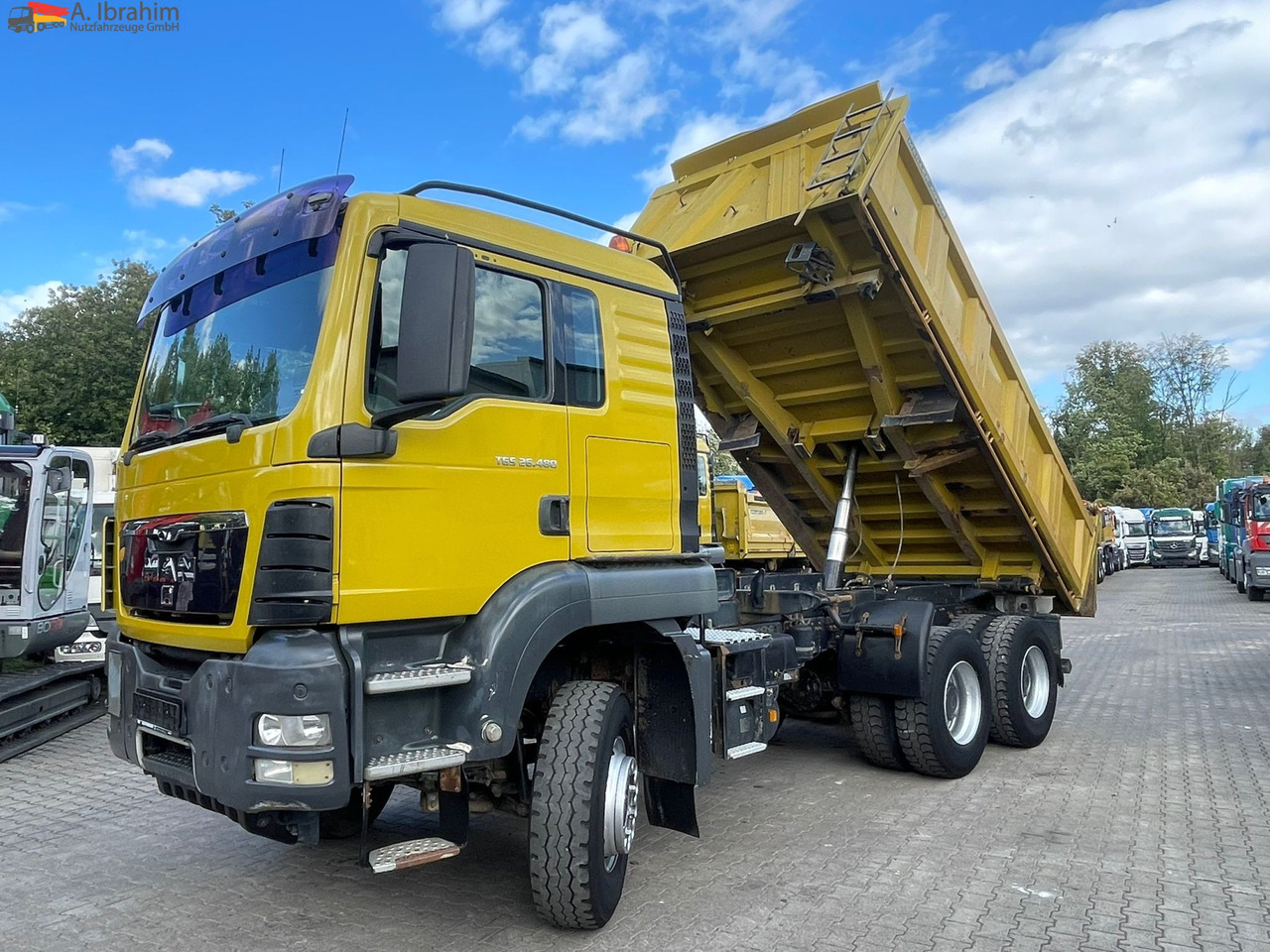 MAN TGS 26.480 Meiller 3 Seiten | 6x4 | Schalter | 3 Pedals - Tipper: picture 1 MAN TGS 26.480 Meiller 3 Seiten | 6x4 | Schalter | 3 Pedals - Tipper: picture 1