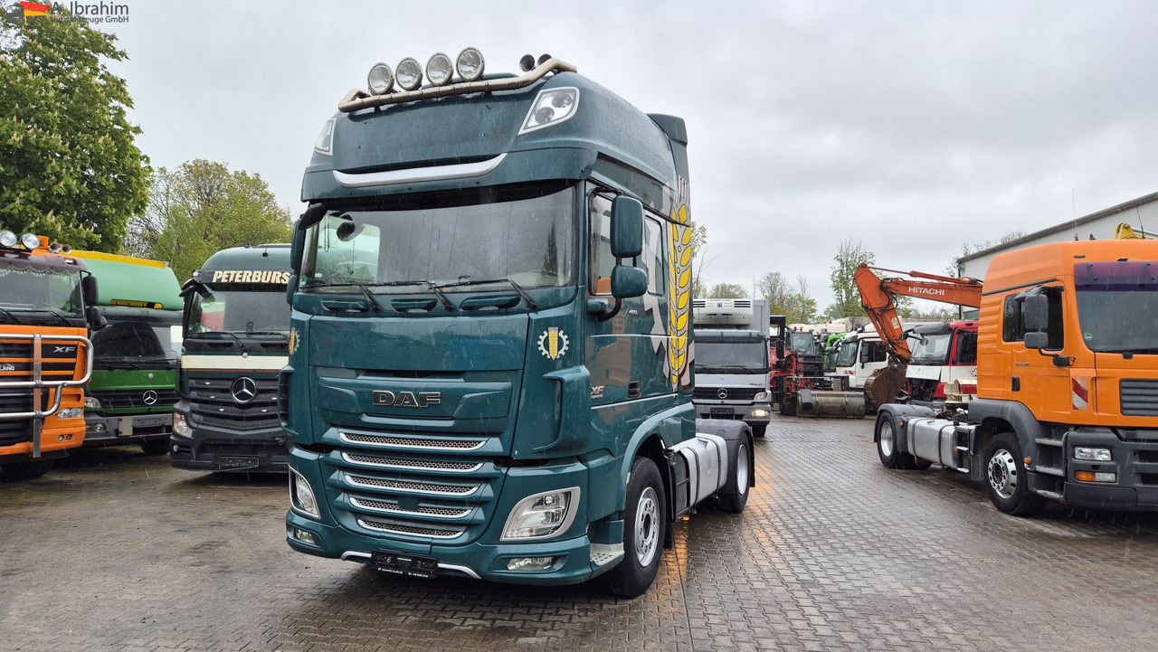 Daf XF460 FT Spoiler, Kipphydr., Retarder, Standklima deutsches Fahrzeug 1. Hand - Tractor unit: picture 1 Daf XF460 FT Spoiler, Kipphydr., Retarder, Standklima deutsches Fahrzeug 1. Hand - Tractor unit: picture 1