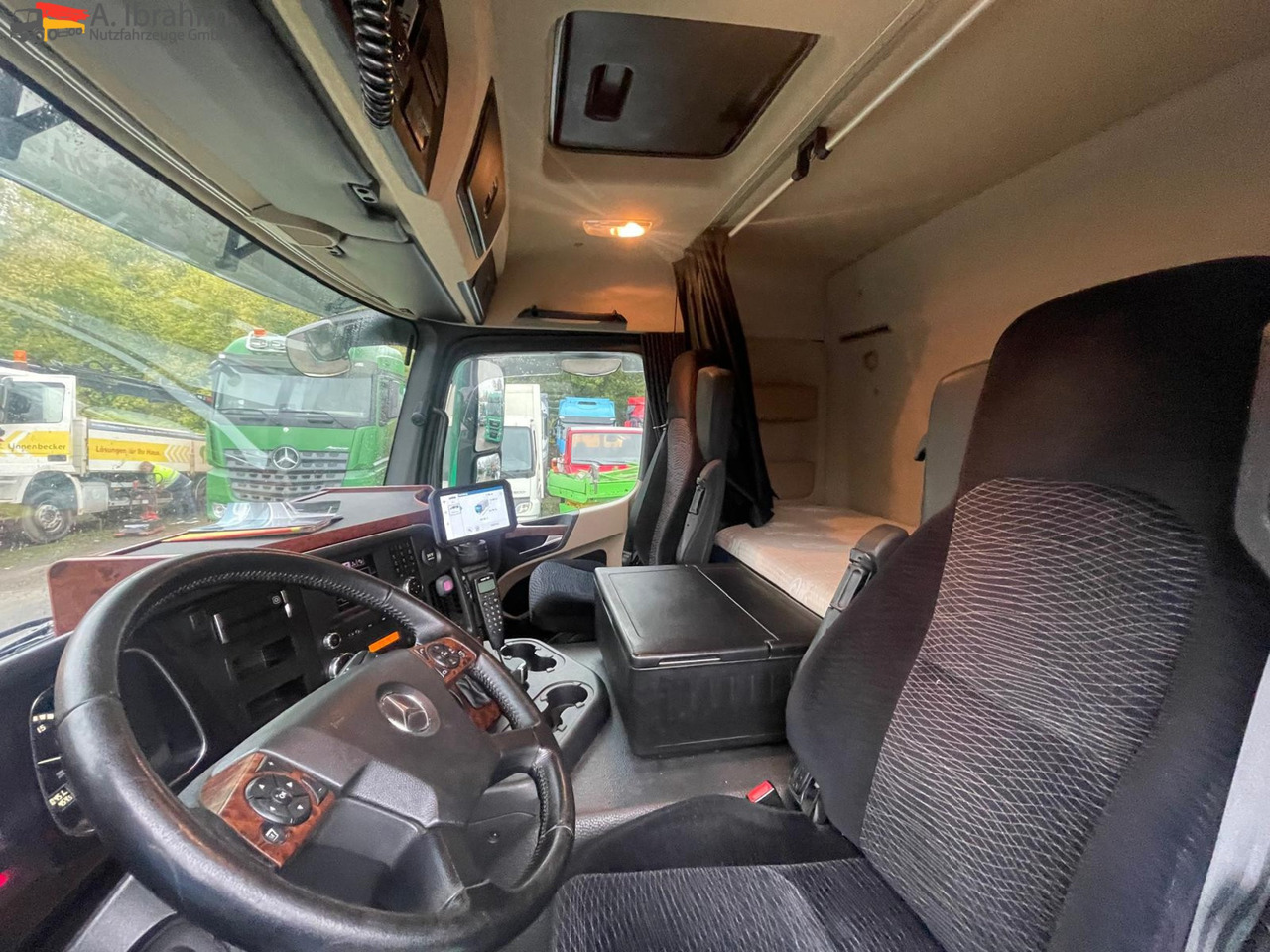 Mercedes-Benz 1836 Spoiler, Vollservice, Topzustand | Navigationsystem | Originalkilometer - Tractor unit: picture 5 Mercedes-Benz 1836 Spoiler, Vollservice, Topzustand | Navigationsystem | Originalkilometer - Tractor unit: picture 5