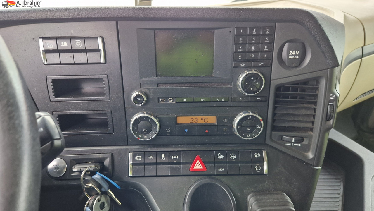 Mercedes-Benz DB 1843 Retarder Kipphydraulik - Tractor unit: picture 2 Mercedes-Benz DB 1843 Retarder Kipphydraulik - Tractor unit: picture 2