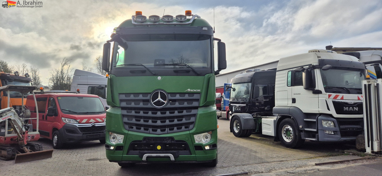 Tractor unit Mercedes-Benz DB 2853 4x4x2H Retarder: picture 8