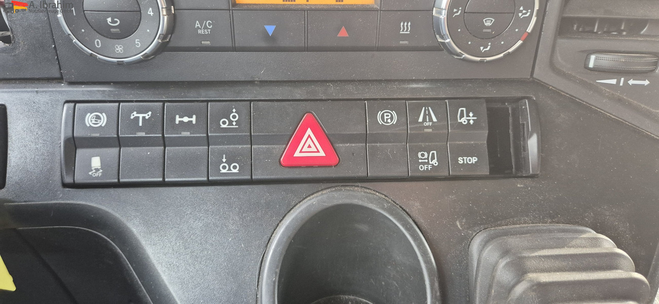 Tractor unit Mercedes-Benz DB 2853 4x4x2H Retarder: picture 6