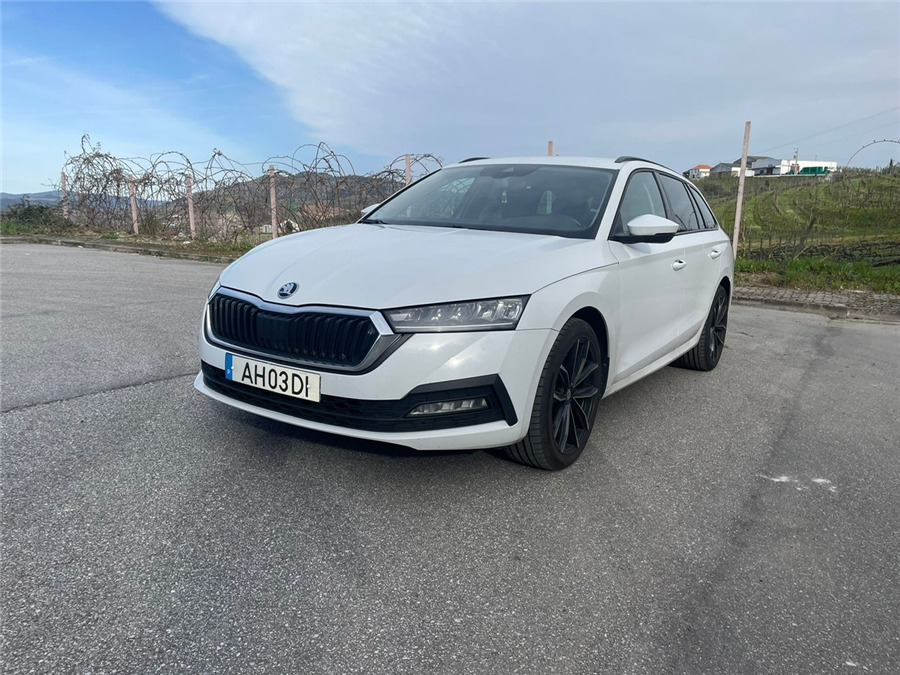 SKODA OCTAVIA - Car: picture 2 SKODA OCTAVIA - Car: picture 2