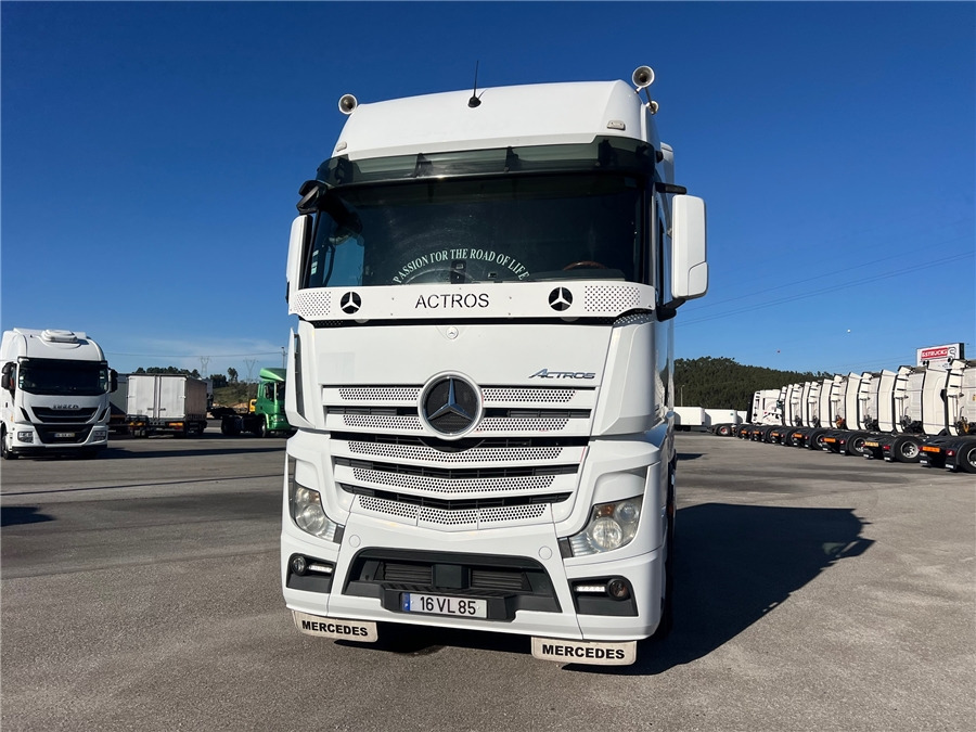 MERCEDES-BENZ 1863 AMG / RETARDER - Tractor unit: picture 2 MERCEDES-BENZ 1863 AMG / RETARDER - Tractor unit: picture 2