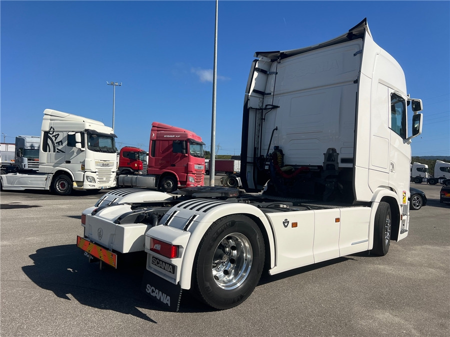 Scania S580 /V8 FULL AIR / RETARDER - Tractor unit: picture 4 Scania S580 /V8 FULL AIR / RETARDER - Tractor unit: picture 4