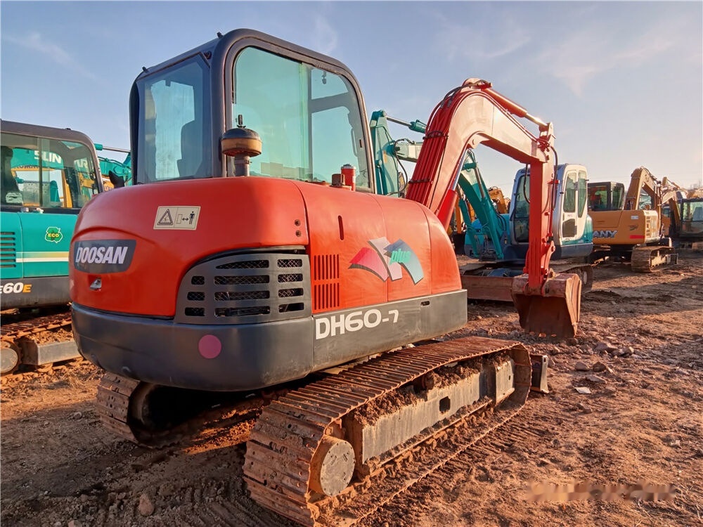 Doosan DH60-7 - Mini excavator: picture 2 Doosan DH60-7 - Mini excavator: picture 2