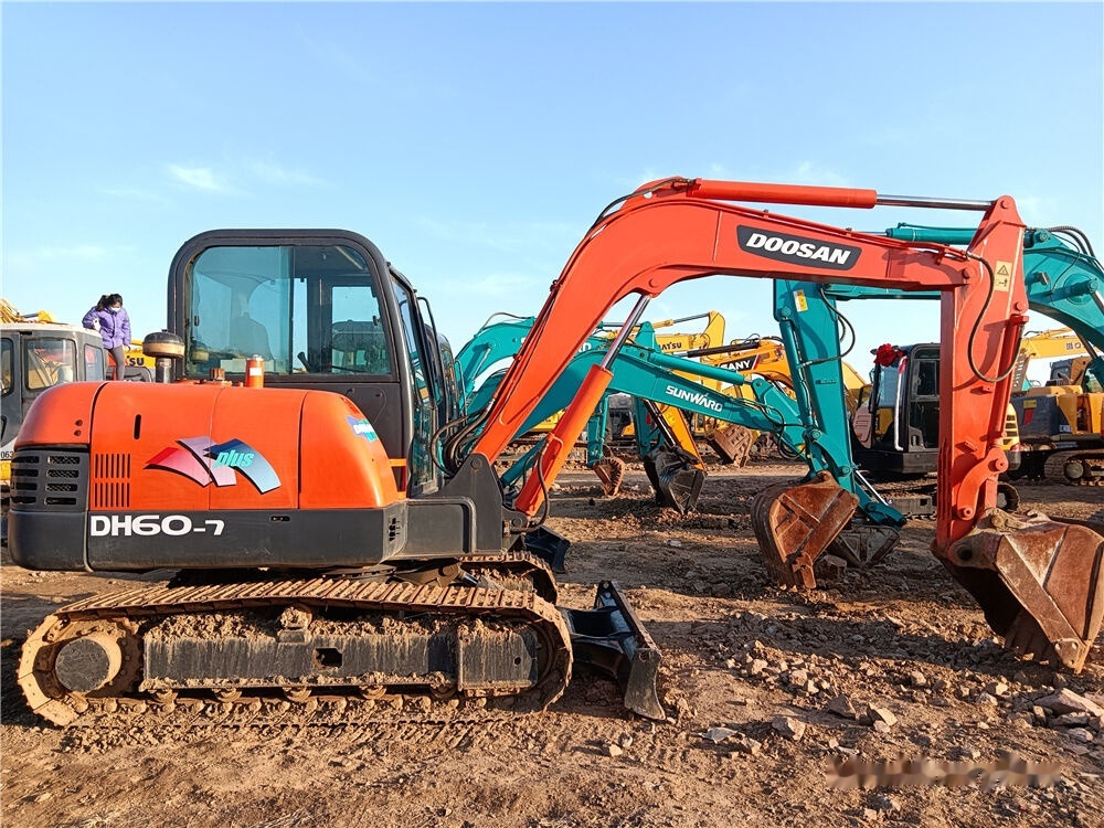 Doosan DH60-7 - Mini excavator: picture 1 Doosan DH60-7 - Mini excavator: picture 1