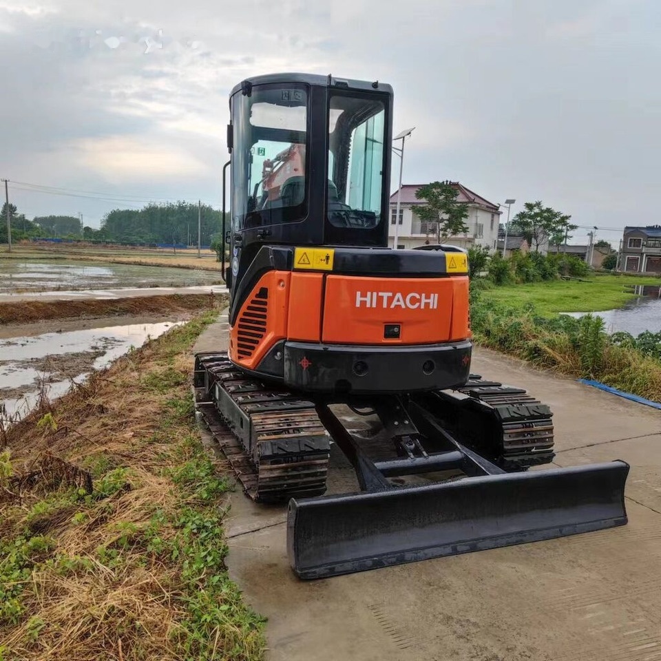 Hitachi ZX50U - Mini excavator: picture 1 Hitachi ZX50U - Mini excavator: picture 1