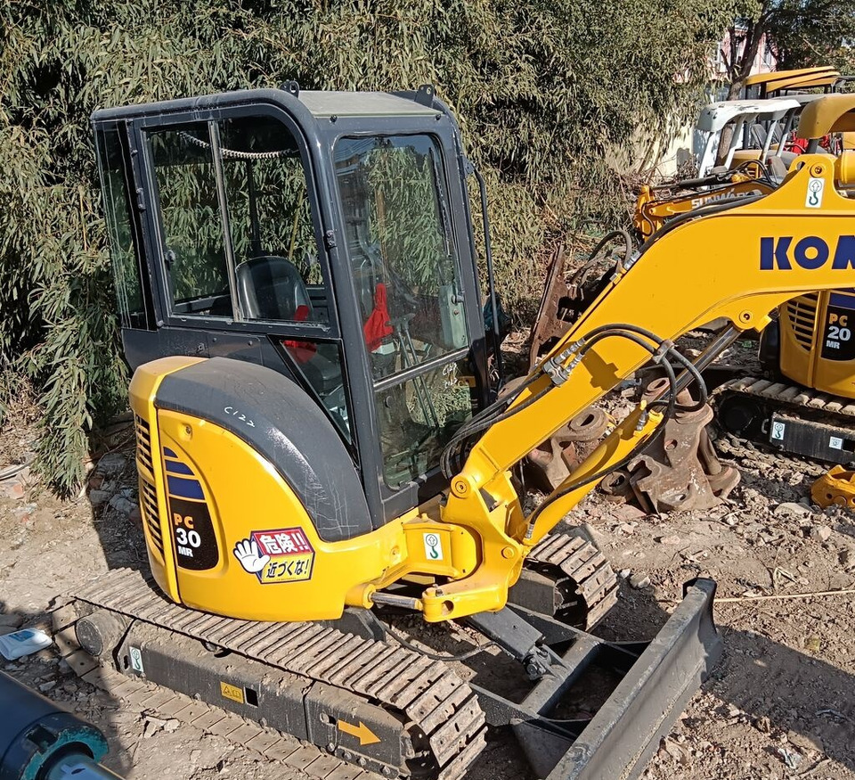 Komatsu PC30MR - Mini excavator: picture 4 Komatsu PC30MR - Mini excavator: picture 4