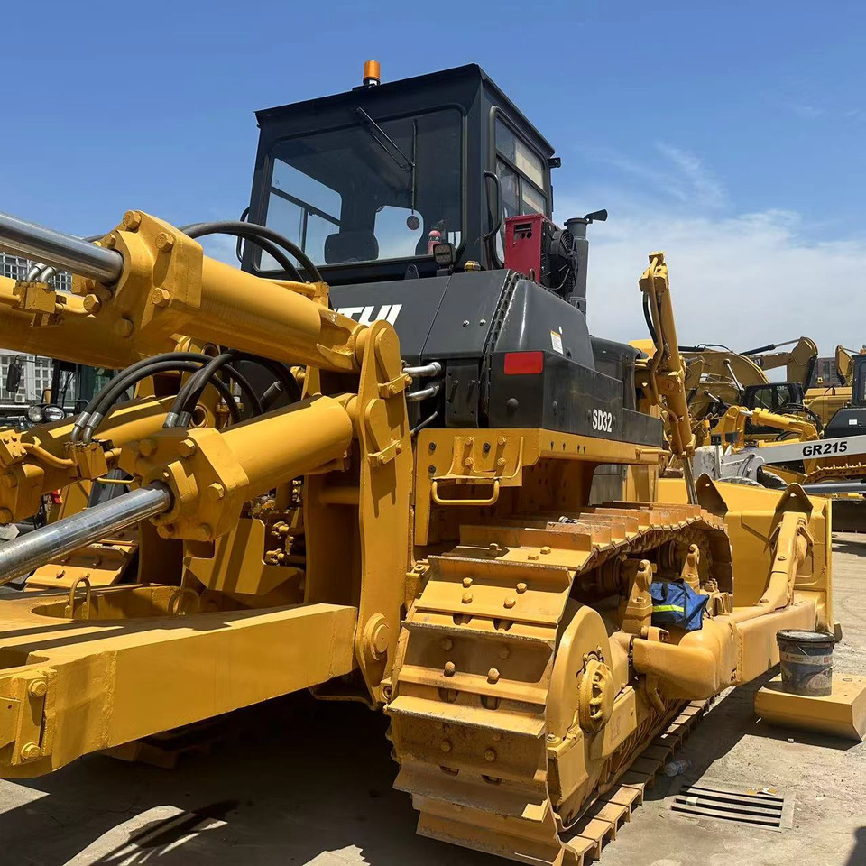 Shantui SD32 - Bulldozer: picture 3 Shantui SD32 - Bulldozer: picture 3