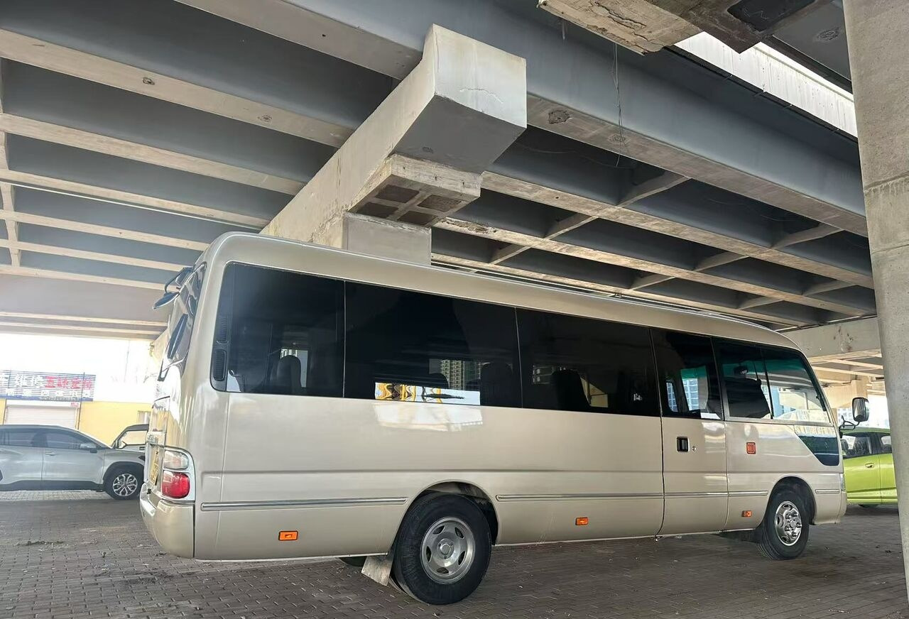 Toyota 1HZ - Suburban bus: picture 5 Toyota 1HZ - Suburban bus: picture 5