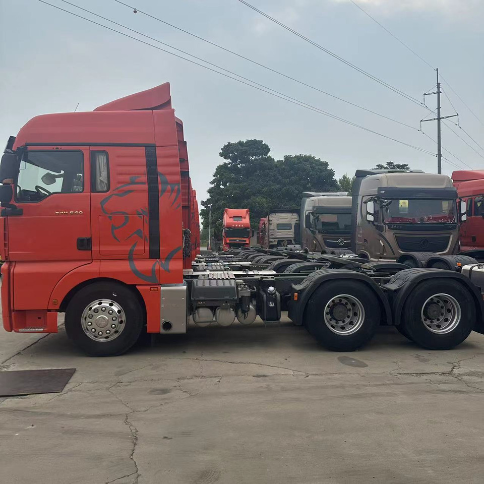 Sinotruk - Tractor unit: picture 2 Sinotruk - Tractor unit: picture 2