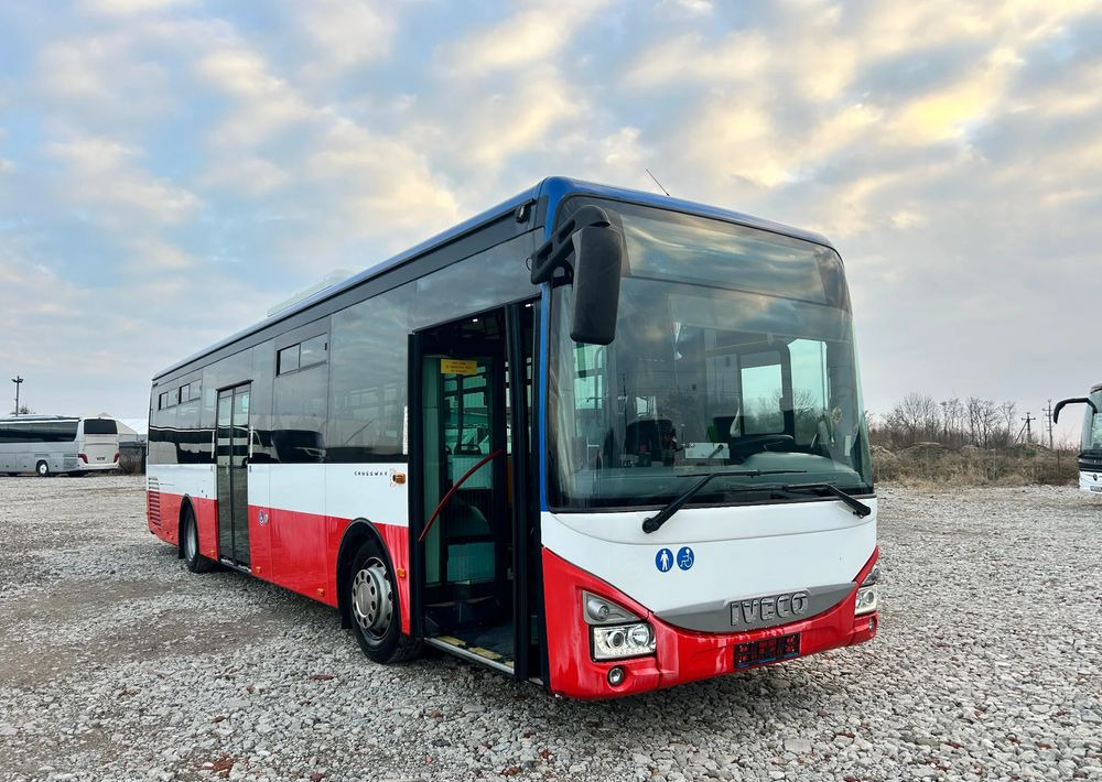 City bus Iveco Crossway LE: picture 15