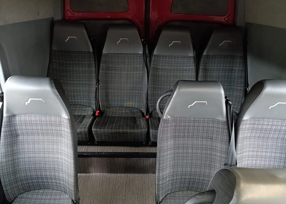 Lease a  Mercedes-Benz Sprinter 516 Mercedes-Benz Sprinter 516: picture 19