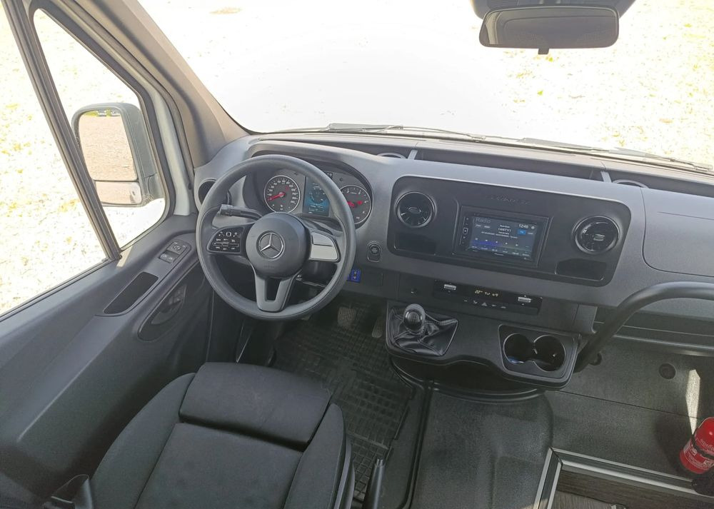 Minibus, Passenger van Mercedes-Benz Sprinter 519: picture 15