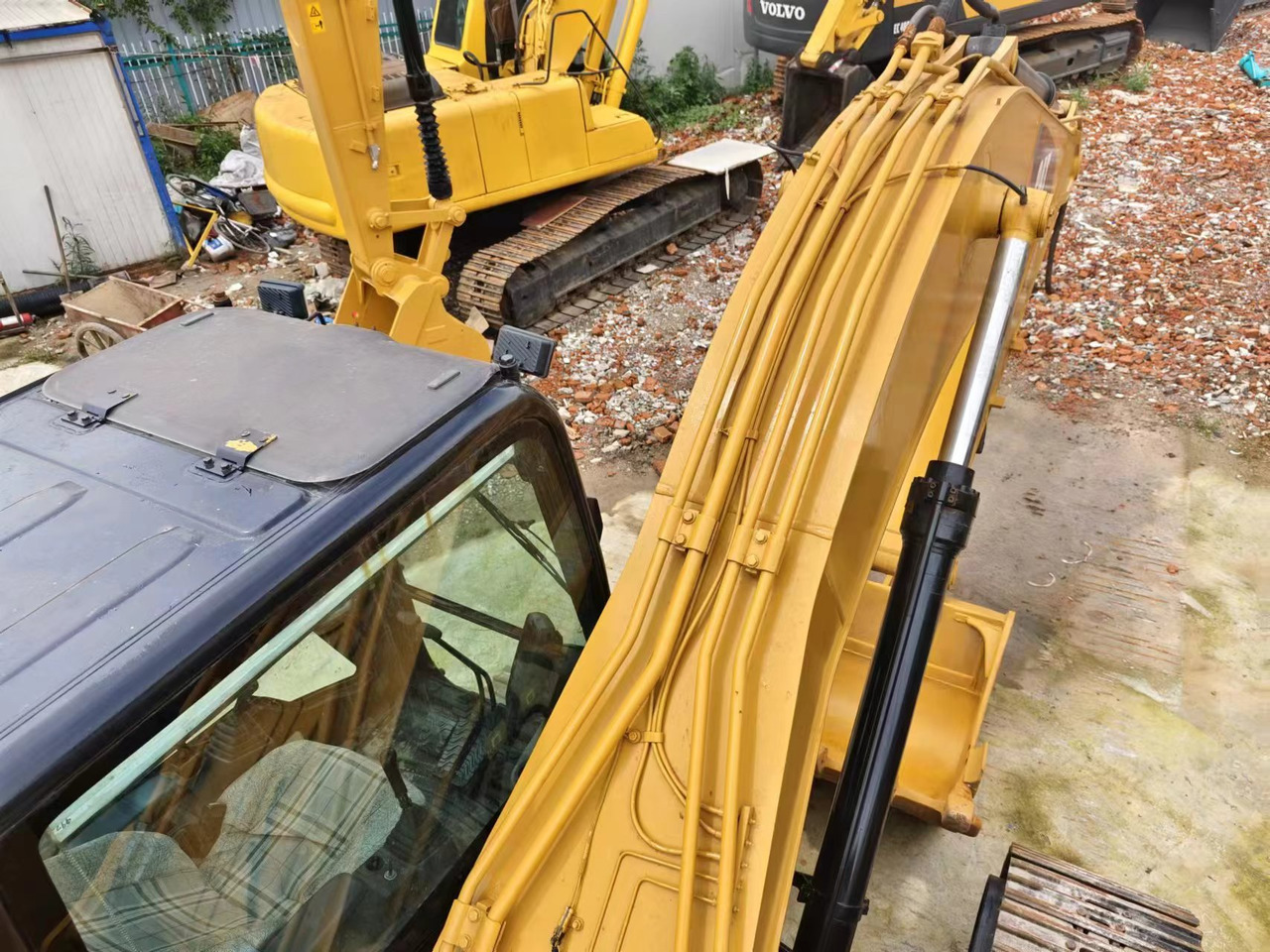 CAT 320D 320D2 320DL - Crawler excavator: picture 4 CAT 320D 320D2 320DL - Crawler excavator: picture 4