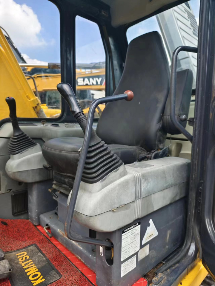 KOMATSU PC120-6 - Crawler excavator: picture 4 KOMATSU PC120-6 - Crawler excavator: picture 4
